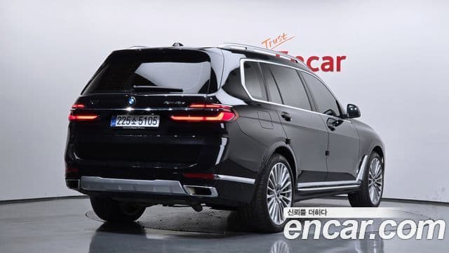 BMW X7 2025 — Photo 10/20