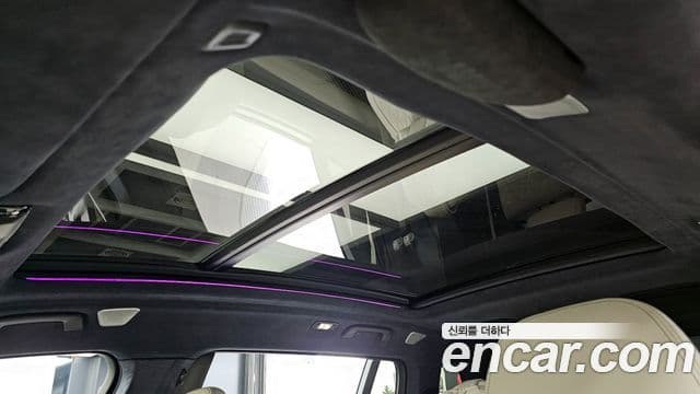 BMW X7 2022 — ფოტო 18/20
