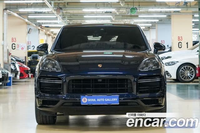Porsche Cayenne 2021 — фото 20 из 20