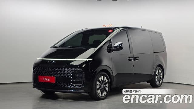 Hyundai Staria 2022 — ფოტო 1/20