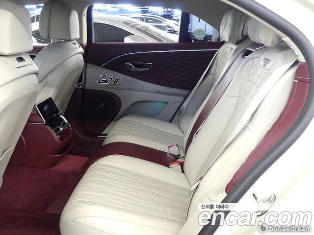 Bentley Flying Spur 2023 — Şəkil 18/20