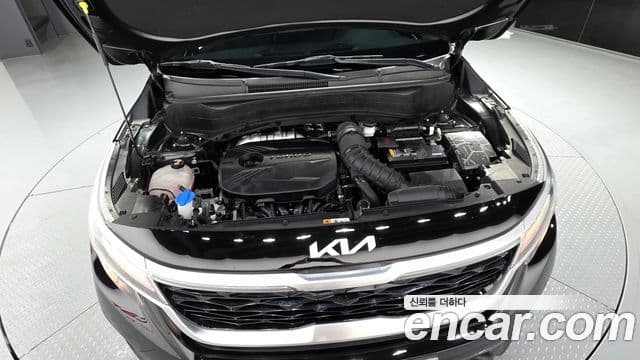 Kia Seltos 2022 — Şəkil 6/20