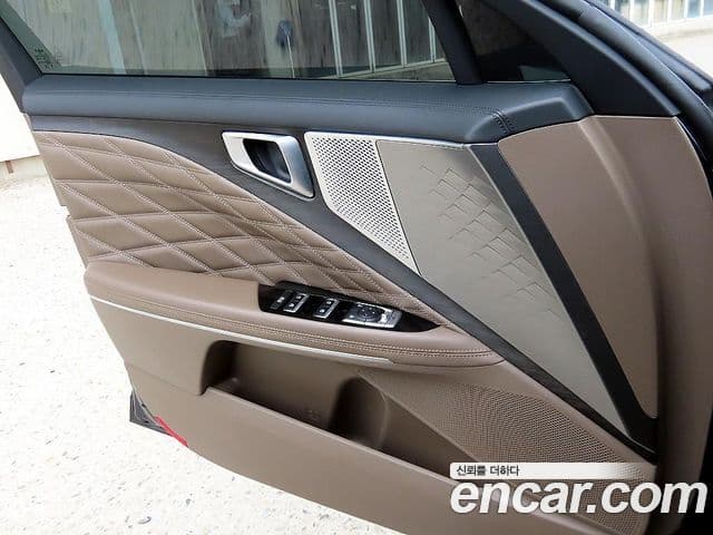 Kia K8 2023 — Şəkil 18/20