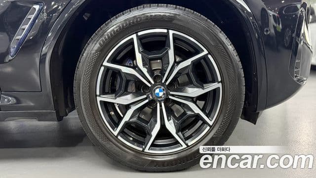 BMW X3 2022 — Фото 4/18