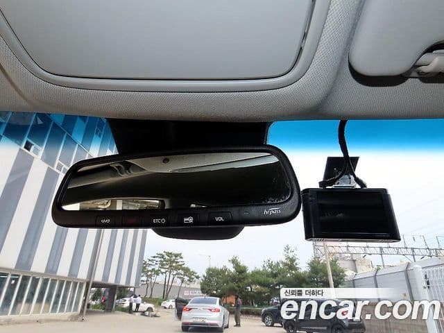 Kia Niro 2021 — Фото 16/20