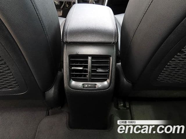 Kia Niro 2021 — Фото 17/20