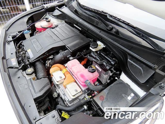 Kia Niro 2021 — Фото 19/20