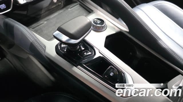 Renault Samsung Grand Koleos 2025 — Photo 15/20