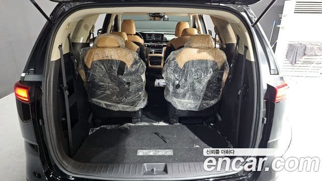 Kia Carnival 2022 — фото 20 из 20