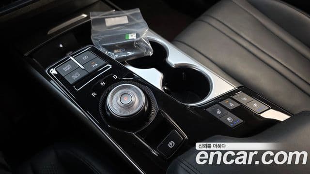 Kia K8 2023 — Şəkil 9/20