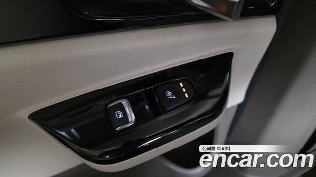 Kia Carnival 2021 — Şəkil 19/20