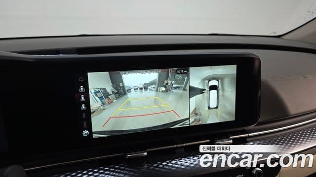 Kia Carnival 2023 — ფოტო 15/20