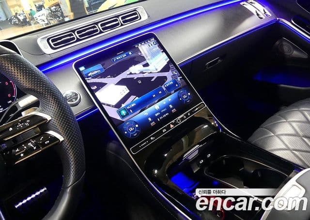 Mercedes-Benz S-Class 2021 — Photo 10/20