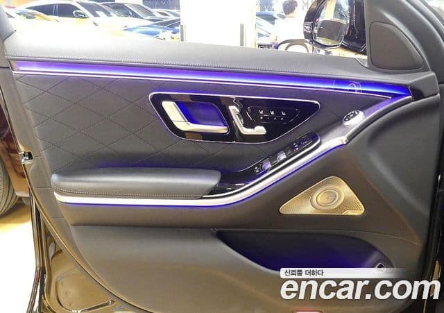 Mercedes-Benz S-Class 2021 — Photo 6/20