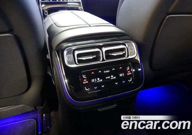 Mercedes-Benz S-Class 2021 — Photo 15/20