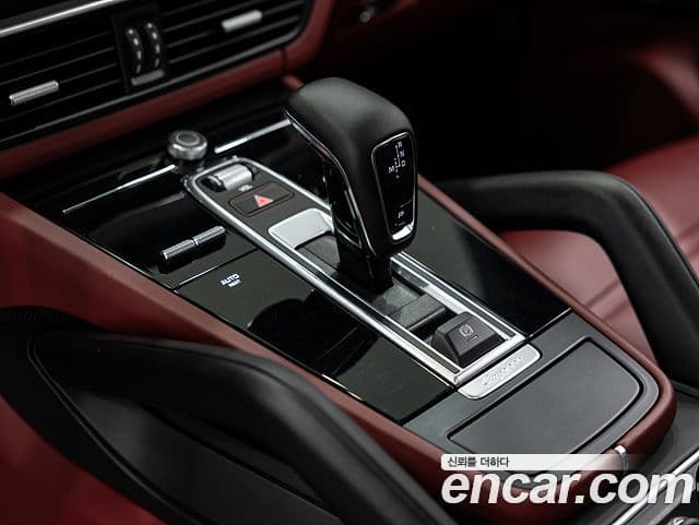 Porsche Cayenne 2023 — Şəkil 7/19