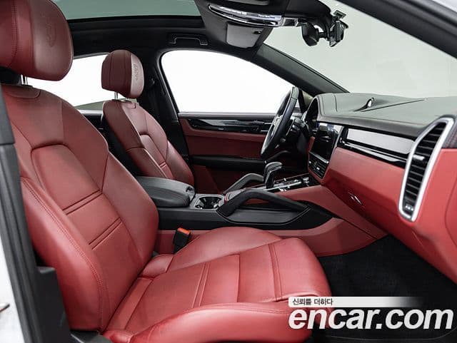 Porsche Cayenne 2023 — Şəkil 16/19