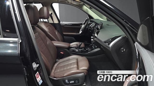 BMW X3 2018 — Şəkil 9/20