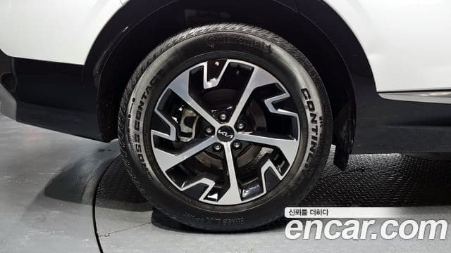 Kia Sportage 2024 — ფოტო 5/20