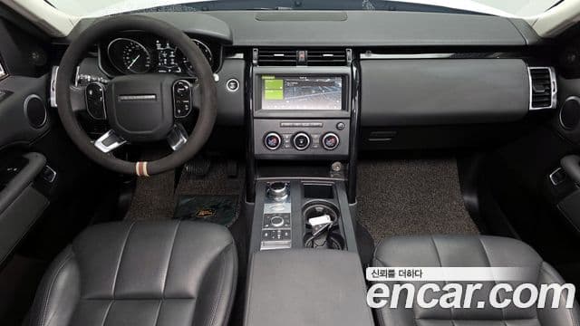 Land Rover Discovery 5 2019 — ფოტო 7/20