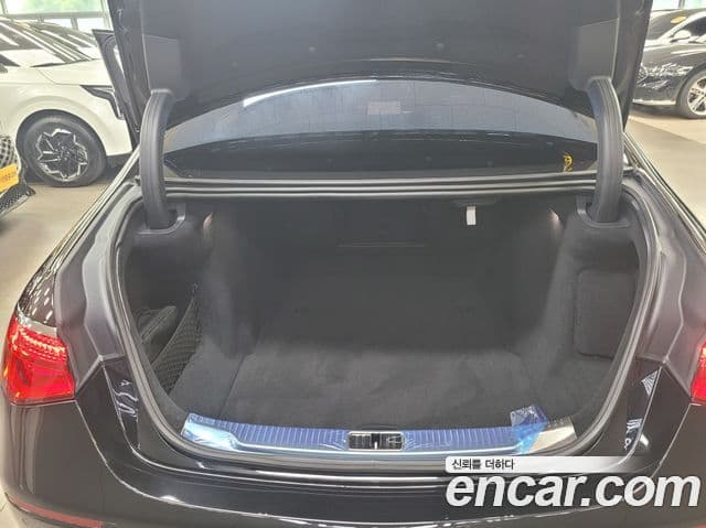 Mercedes-Benz S-Class 2025 — ფოტო 19/20