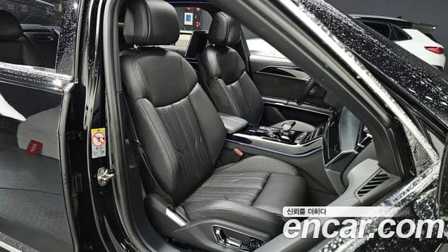 Audi A8 2020 — Şəkil 10/20