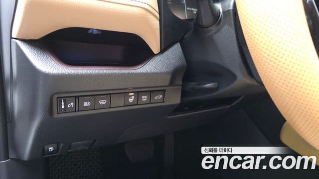 Toyota RAV4 2024 — ფოტო 17/20