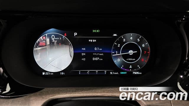 Kia K5 2023 — ფოტო 8/20