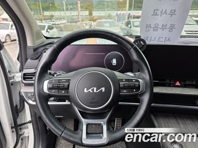 Kia Sportage 2024 — ფოტო 13/20