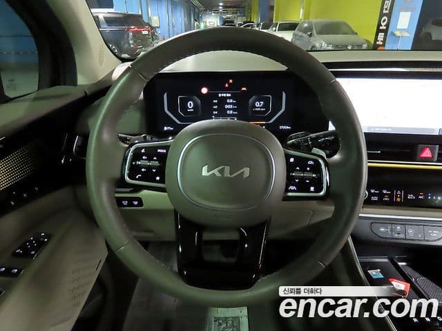 Kia Carnival 2024 — ფოტო 7/20