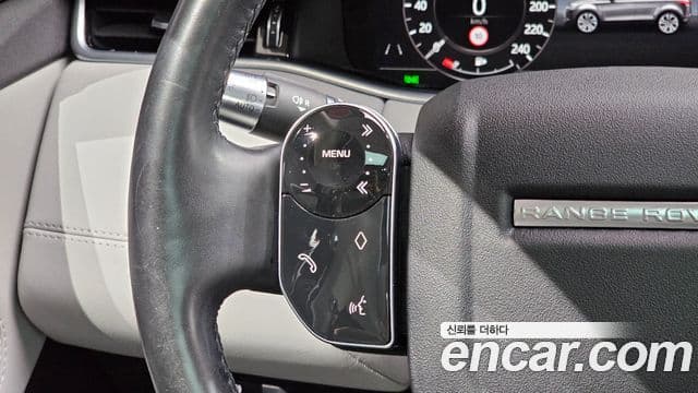 Land Rover Range Rover Evoque 2020 — Photo 26/32