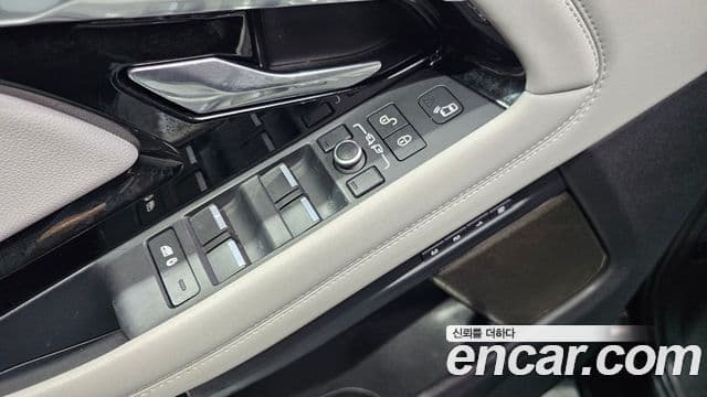 Land Rover Range Rover Evoque 2020 — Photo 13/32