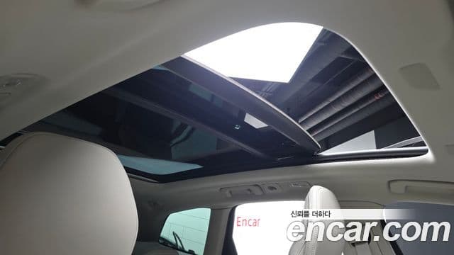Volvo XC60 2025 — Photo 37/38