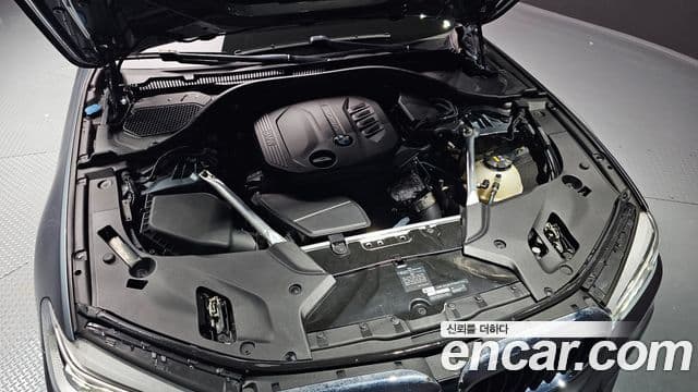 BMW 5 Series 2019 — ფოტო 5/20
