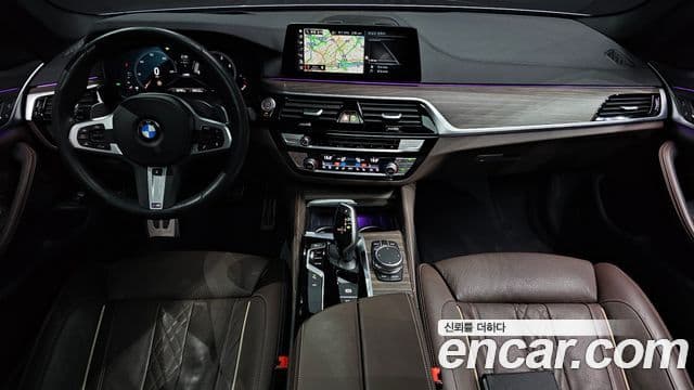 BMW 5 Series 2019 — ფოტო 6/20