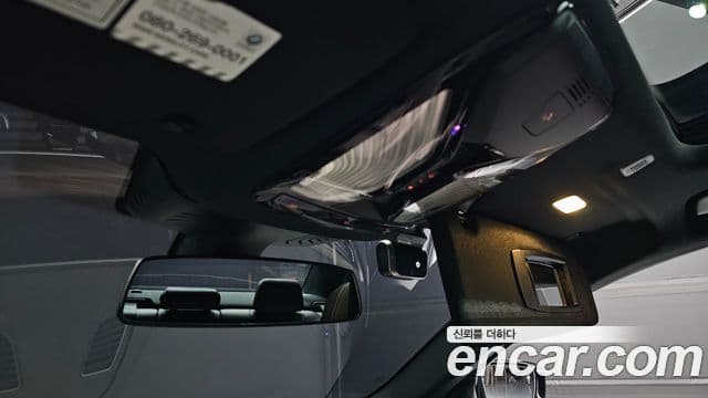 BMW 5 Series 2019 — ფოტო 18/20