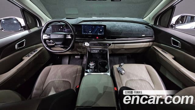 Kia Carnival 2025 — фото 7 из 20
