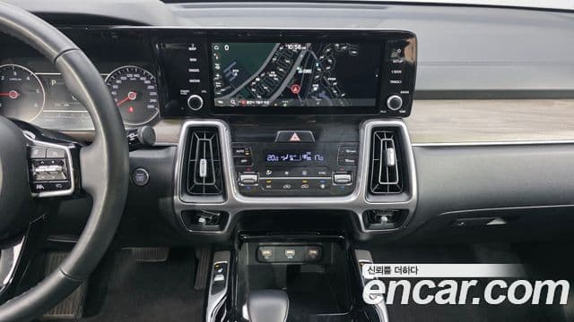 Kia Sorento 2020 — ფოტო 14/20