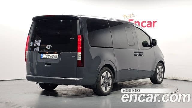 Hyundai Staria 2025 — Şəkil 2/20