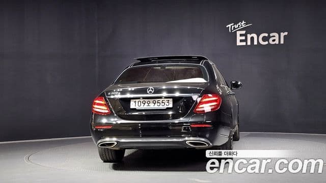 Mercedes-Benz E-Class 2019 — Şəkil 4/20
