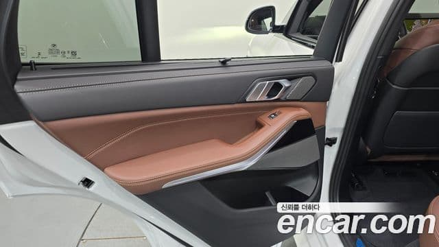 BMW X5 2025 — Photo 18/35