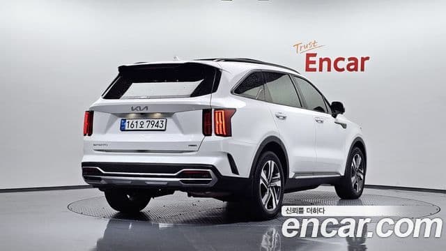 Kia Sorento 2022 — ფოტო 2/20