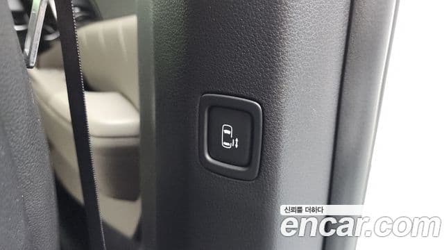 Kia Carnival 2024 — Фото 19/20