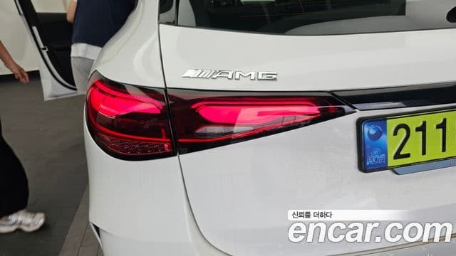 Mercedes-Benz GLC-Class 2025 — Photo 19/35