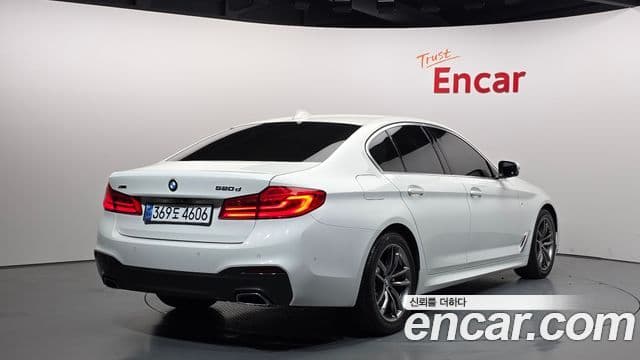 BMW 5 Series 2019 — Photo 18/20