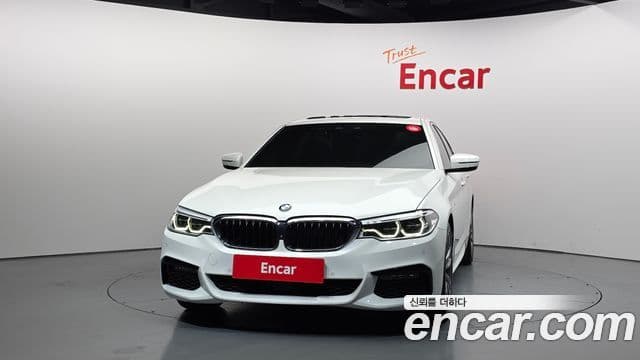 BMW 5 Series 2019 — Photo 9/20