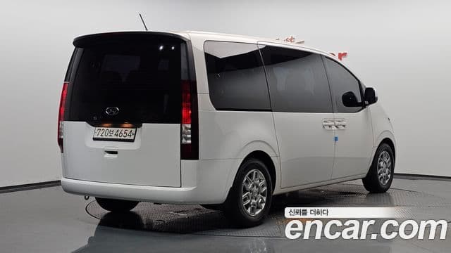 Hyundai Staria 2021 — Şəkil 2/20