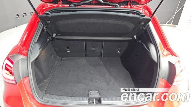 Mercedes-Benz A-Class 2019 — фото 20 из 20