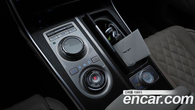 Genesis GV80 2023 — ფოტო 9/20