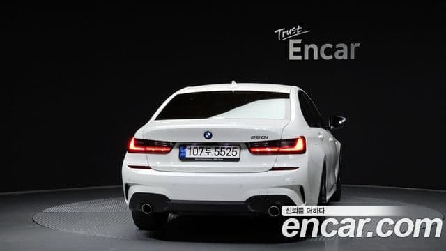 BMW 3 Series 2022 — ფოტო 4/20